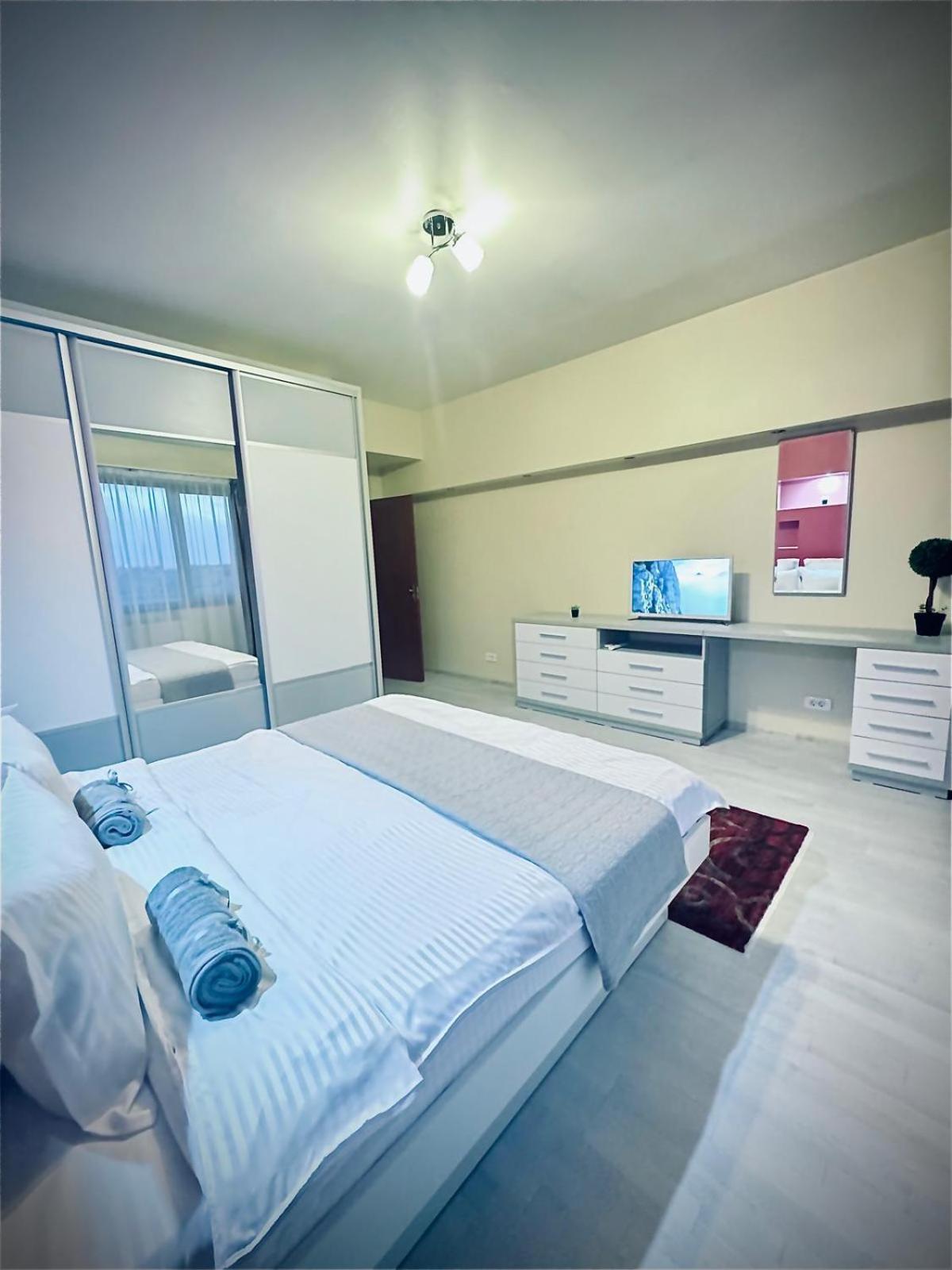 2 Rooms Urban Retreat Unirii Near City Center Boekarest Buitenkant foto